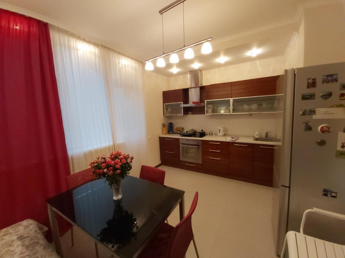 Lux Apartment, Liko Grad Kyiv Exterior photo